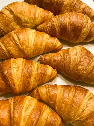 Класичний круасан (60г)