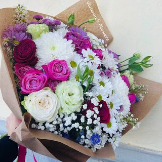  თაიგული სეზონური ყვავილებით