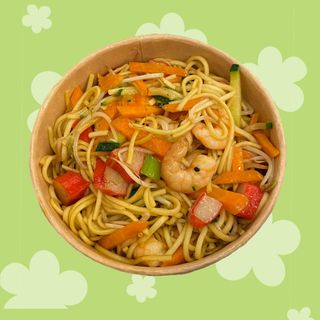 Spaghetti con carne e frutti di mare 