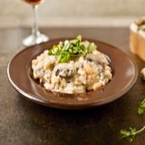 Ризото с пиле и микс от гъби (300гр)