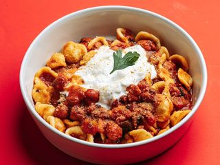 Orecchiette con polpo e stracciatella
