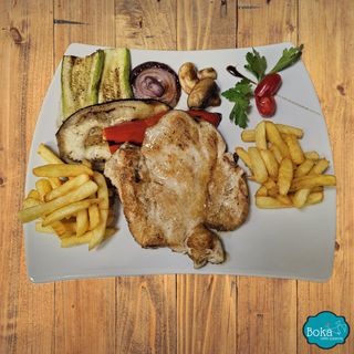 Piletina sa grilovanim povrćem 400 gr