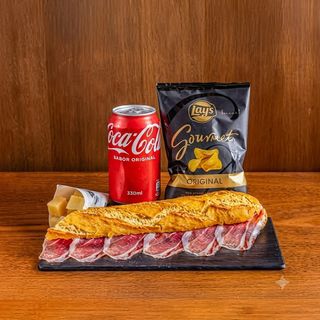 Combo Bocadillo De Paletilla Ibérica Y Refresco