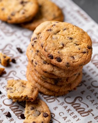 Chocolate chip cookies (2pcs)