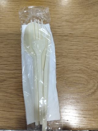 Set cubiertos + servilletas