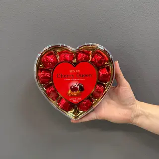 Bombones en la caja de corazón 