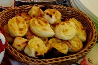 Pužići sa šunkom i sirom