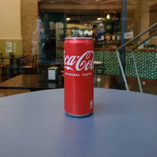 Coca-Cola Lattina 330 ml