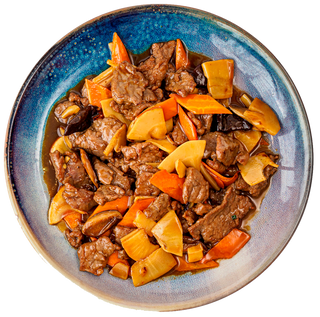 Ternera Con Bambú Y Setas Chinas