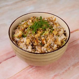 Yakimeshi pollo