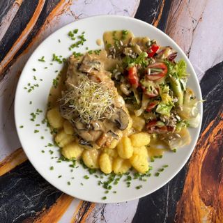 Kurczak W  Sosie  Śmetanowo Pieczarkowym