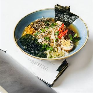 Наш рамен з яловичиною (300г)