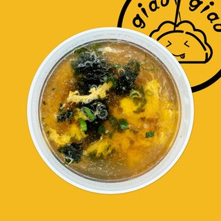 Zuppa d'uovo con alghe