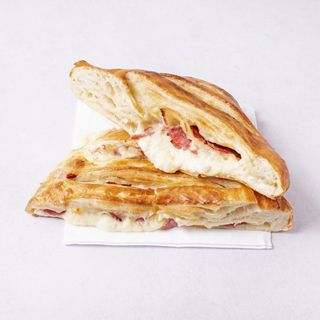 Warkocz  z serem  boczkiem 350g