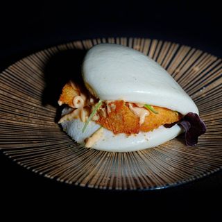 43. Bao salmone