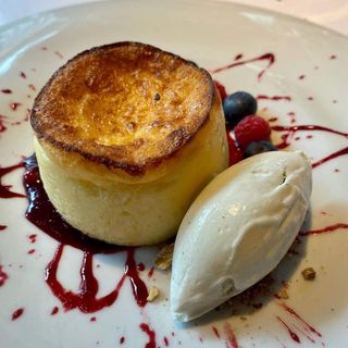 Coulant de Queso con helado de Tiramisú 