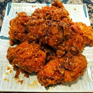 Alitas de pollo casera..con armadura dorada.Casera picante.黄金甲鸡翅