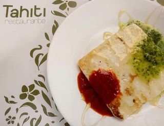 Queso Asado con Mojo Rojo Verde y Miel