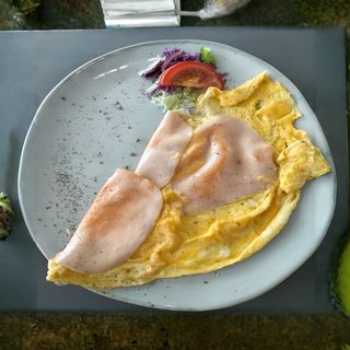 Omlet sa purećom šunkom