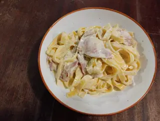 Fettuccini A La Carbonara