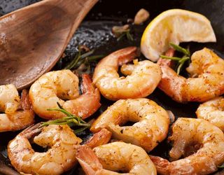 Креветки жареные
