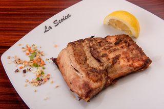 Crap la gratar cu mamaliga