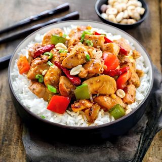 ГУЙРУ ЛАГМАН ИЗ КУРИЦЫ (300г)