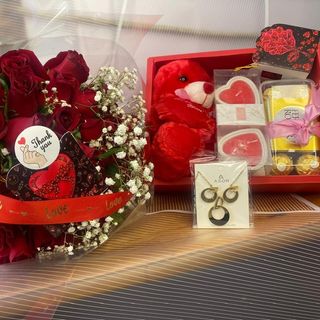 Love & Sparkle Deluxe Gift 