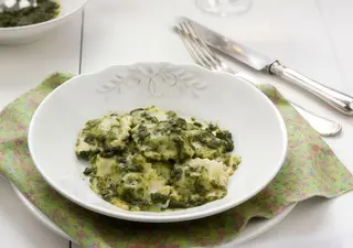 Tortellini de espinaca y queso ricotta