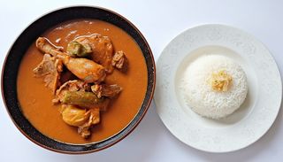 Sauce aubergine avec poulet fumé + riz