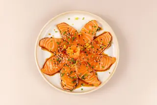 Lascas de Salmão com Molho Ponzu de Lima | 8 un