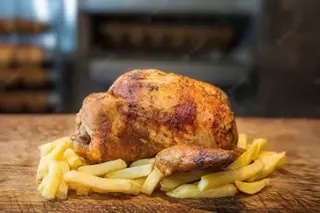 Pollo entero (1,5kg) Con arroz y patatas