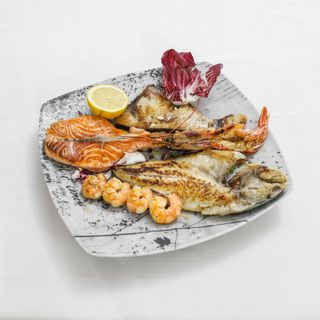 misto di pesce alla griglia