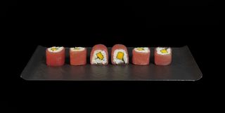 Tuna roll