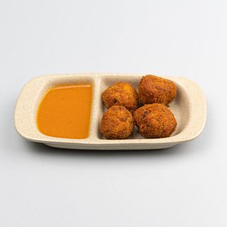 Bolinhas de alheira com molho francesinha