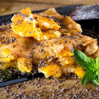 Clatite cu crema de portocale