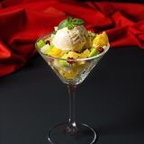 
Salată de fructe cu înghețată