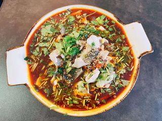 Tiras De Lubina En Caldo Super Picante 