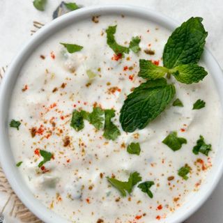 Onions & peppers Raita