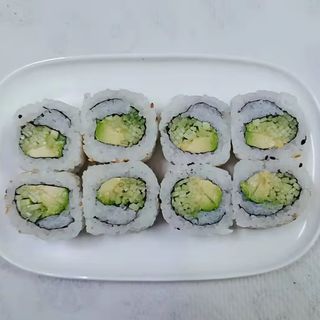 #88 Roll Pepino Y Aguacate (8 Uds.) 