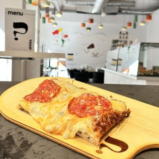 Pizza Quattro Formaggi e Ventricina