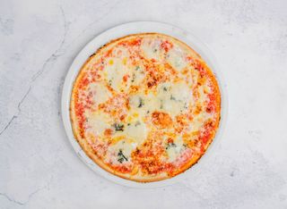 Pizza 4 Queijos