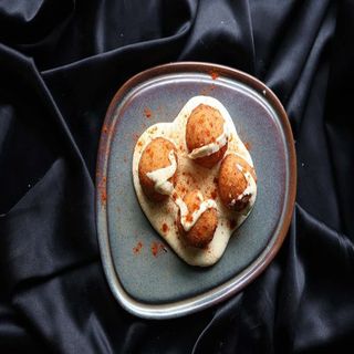 ჭვიშტარის ბურთები ყველის სოუსით