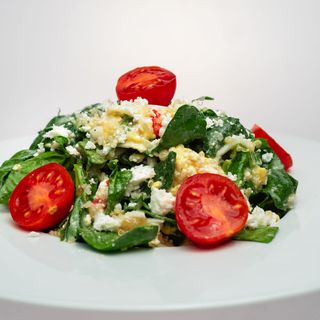 Спанак с киноа (350г)