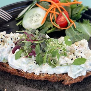 Pulled chicken toast