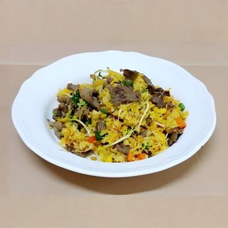 Ryż smażony z wołowiną