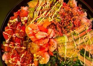 Комбо поке (сьомга + скариди )