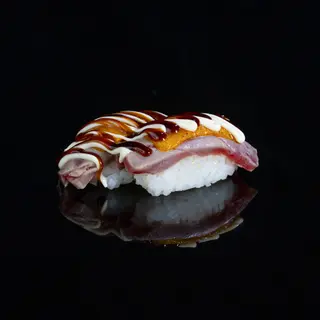247. Nigiri De Atún Con Cheddar (2 Uds.)