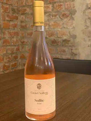 sallie rosé