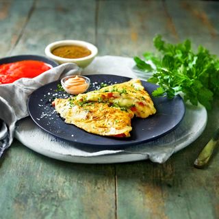 OMELETTE WITH CHEESE